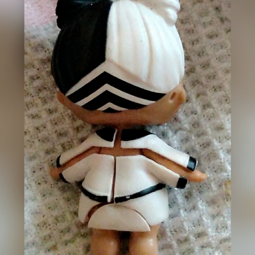 Lol doll - Picture 2 of 3